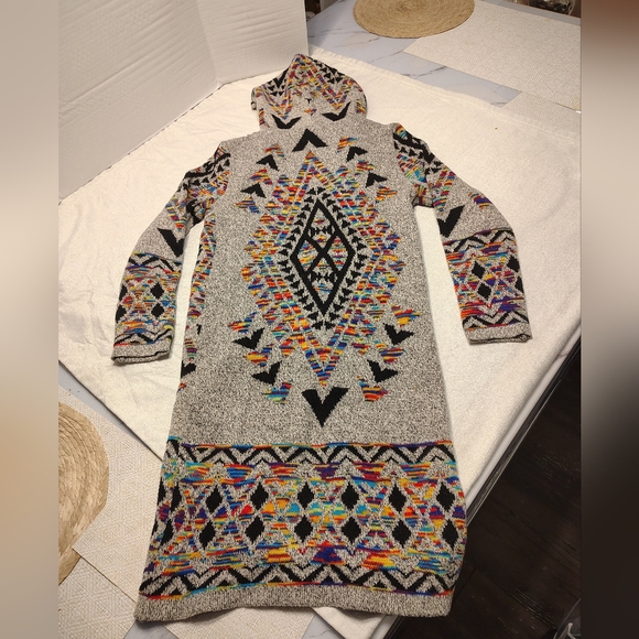 Northern Angel Trivial Aztec Long Cardigan Sweater Women - MEDIUM - Picture 7 of 13